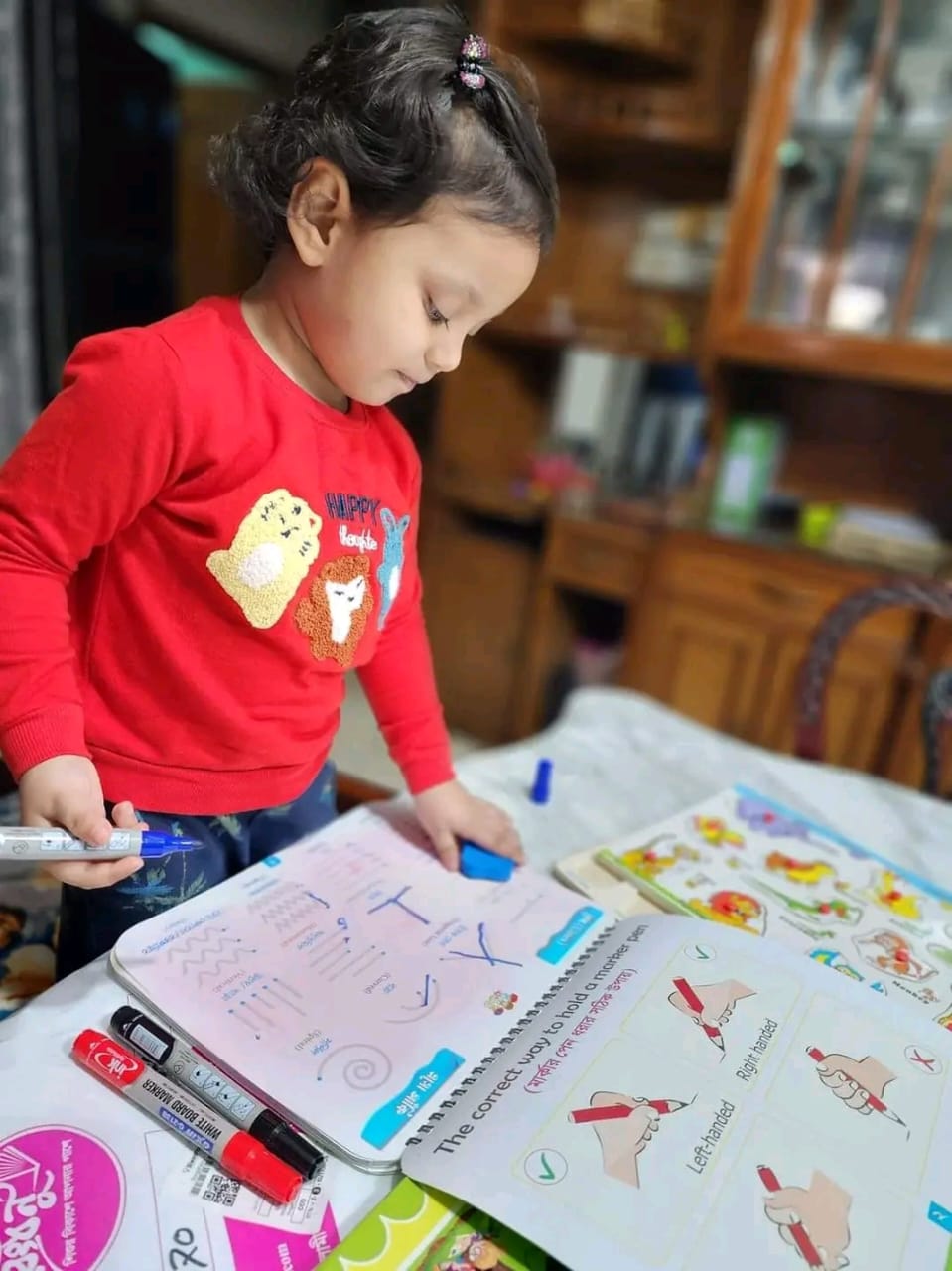 Wipe Activity Magic Book - Image 4